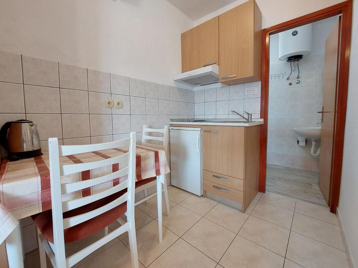 Apartments Ivan Čižići Exterior foto